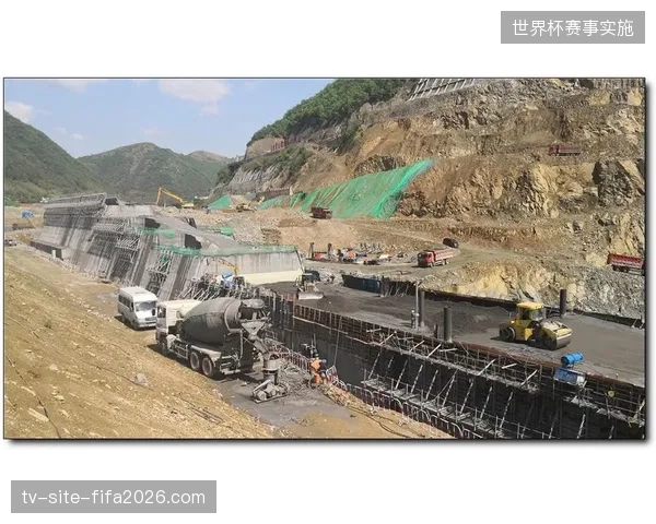 复杂电磁环境下挂载红外传感设备，精准纠偏体育旅游人群疏散路线规划
